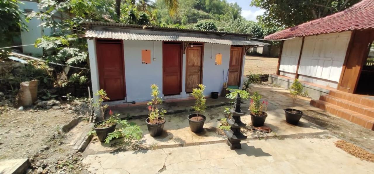 Limasan Mbah Darmo Hotel Tepus Exterior foto